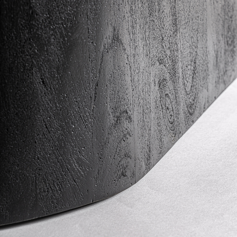 Современный обеденный стол Knaith