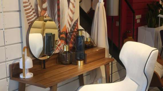 Туалетный столик с зеркалом Angel Cerda CP1702-DK