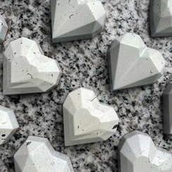 813 | Форма для шоколадных конфет "Сердца и грани" (275*175 мм)