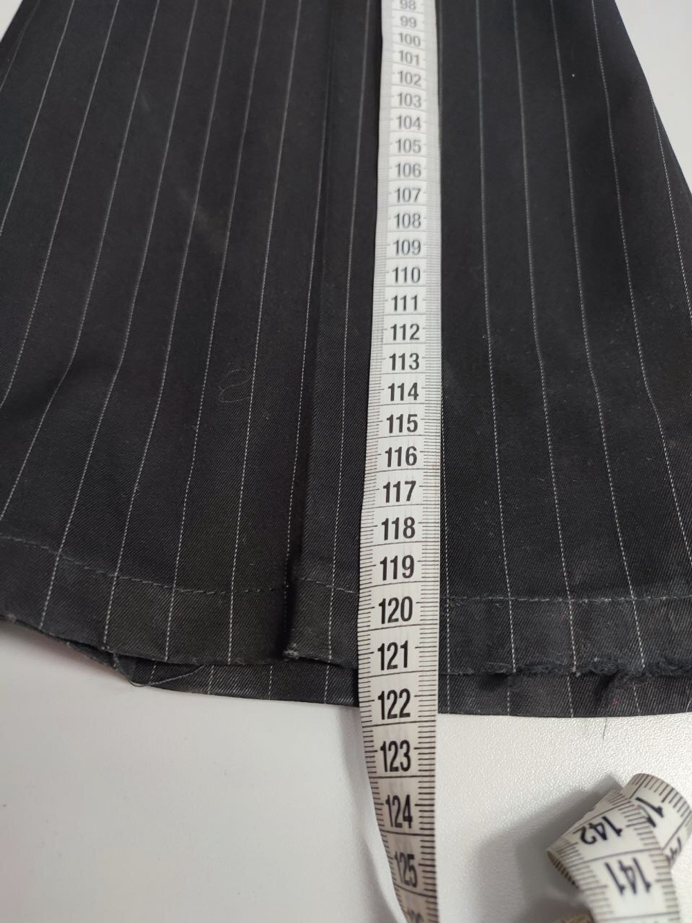 Брюки в полоску классические 44 размер