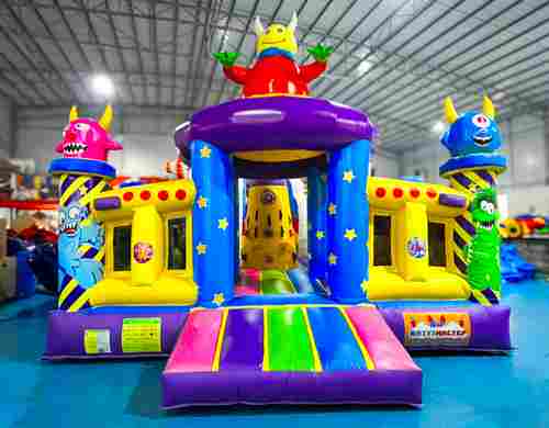 Коммерческий батут "Космические зверята" 10*5*6 м