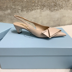 Prada Pumps