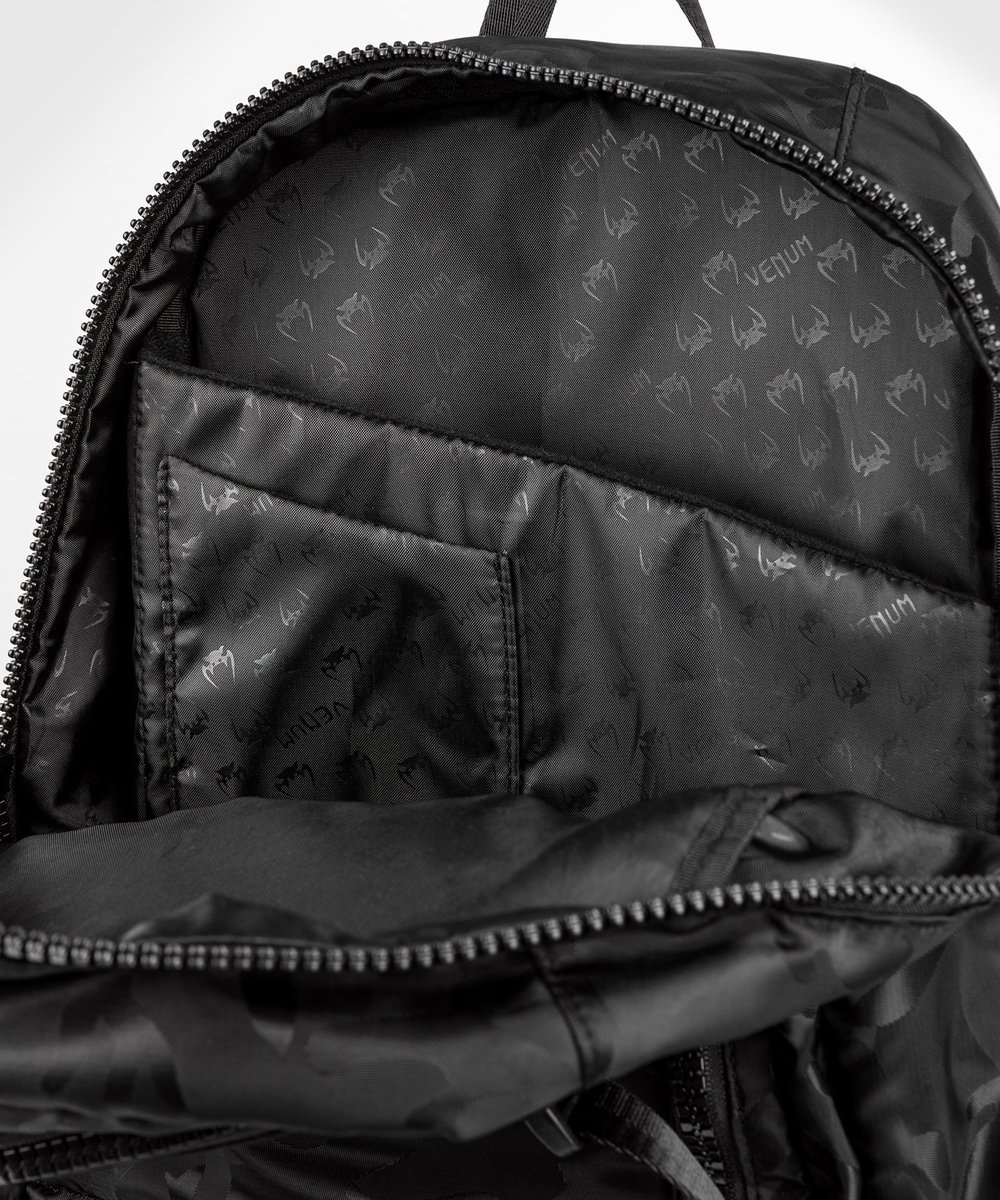 Рюкзак Venum Challenger Pro Black/Dark Camo