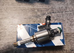 Форсунка топливная Bosch GEN3 2.0 TSI