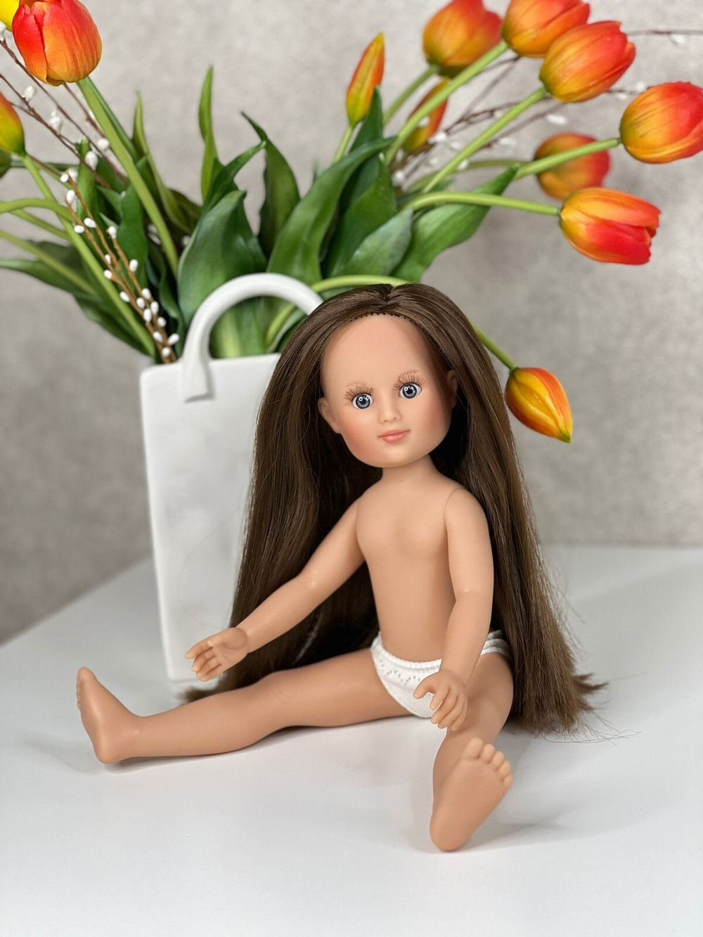 Кукла Nines виниловая 34см Leslie без одежды (1440W6)