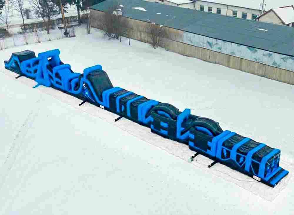 Надувная полоса препятствий для тимбилдинга «Молния», 40×3,5×4 м