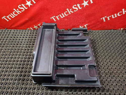 Крышка инструментального ящика