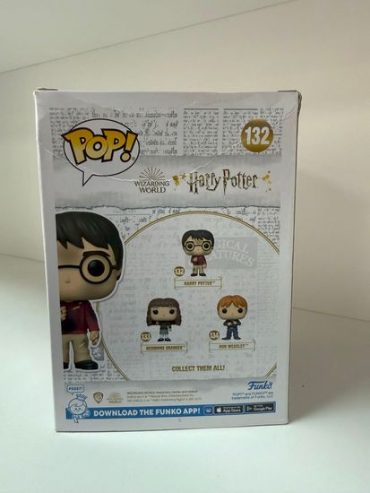 Фигурка Funko POP!(мятая коробка) Harry Potter Anniversary Harry Potter w/The Stone (132) 57366
