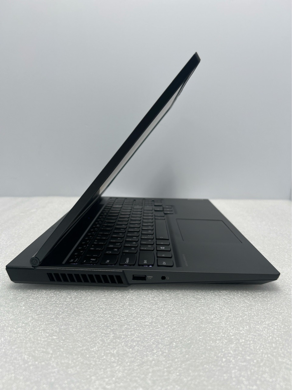 Ноутбук Lenovo Legion 5-15ARH05H (82B1000PRU) 15.6"/AMD Ryzen 7 4800H/RAM 16GB/SSD 1024GB/GeForce GTX 1660 Ti 6 ГБ/1920*1080/IPS 144hz/Windows 11/Подсветка кл-ры: LED/темно-синий. Состояние: B1