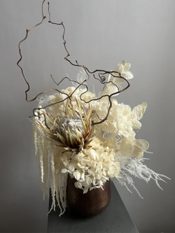 Композиция в кашпо Артик Айс