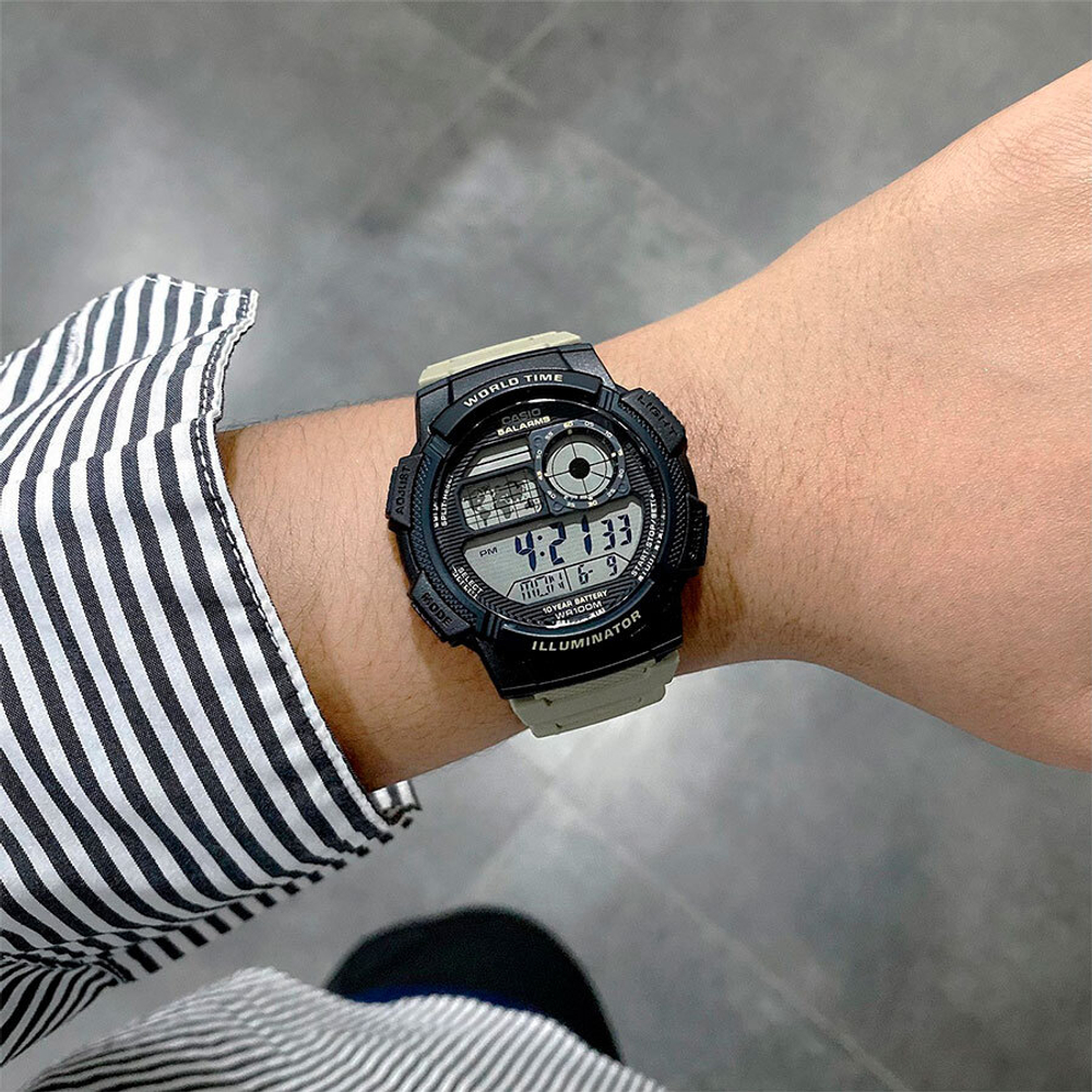 Мужские наручные часы Casio AE-1000W-5A