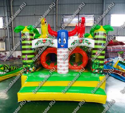 Надувной батут "Джунглимания" 4,5*3*2 м