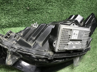 Битая Фара правая Land-Rover Discovery 5 16-21 LED