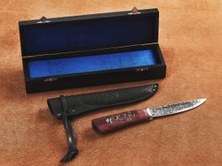 Якутский нож "Амга", сталь Х12МФ, рукоять гранатовая стабилизированная карельская береза / рисунок