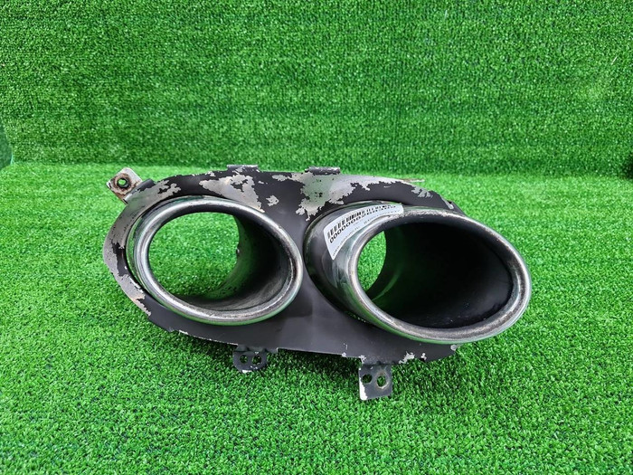 Насадка глушителя правая Geely Tugella (2022-2024)