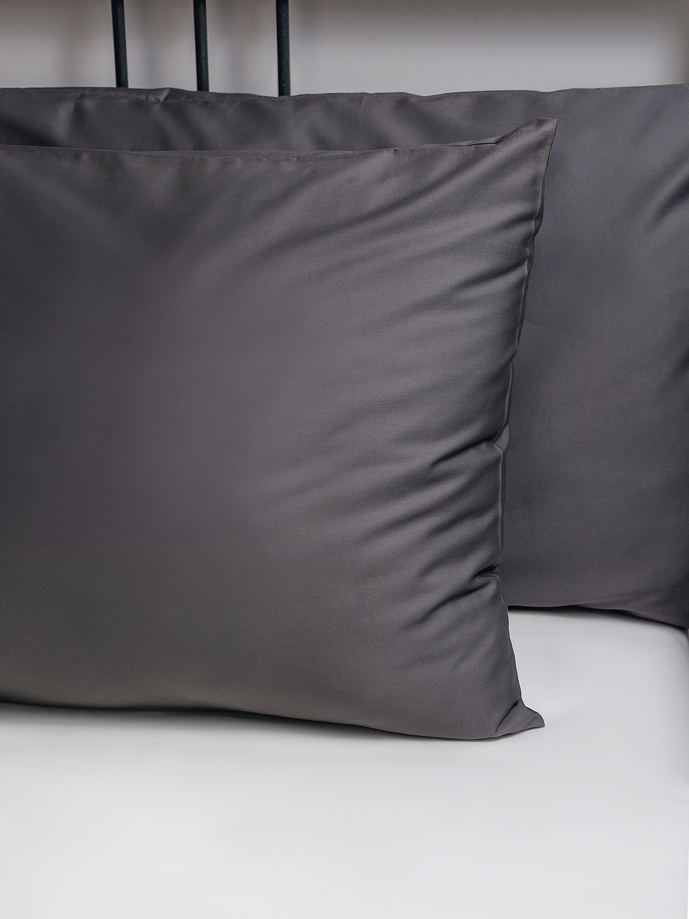 Наволочки 50х70 серые UTOPIA