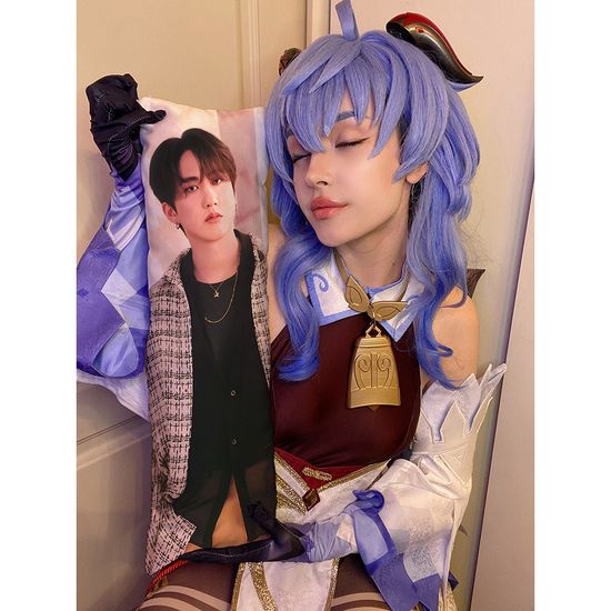 Мини дакимакура Со Чанбин Стрей Кидс арт. M1266, 60х20 см