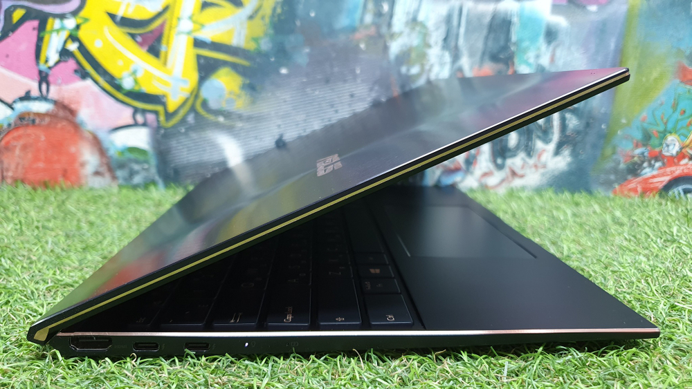 Ультрабук ASUS i5-11/8 Gb/3300x2200/ZenBook S UX393EA-HK007T (90NB0S71-M00150)/Windows 10