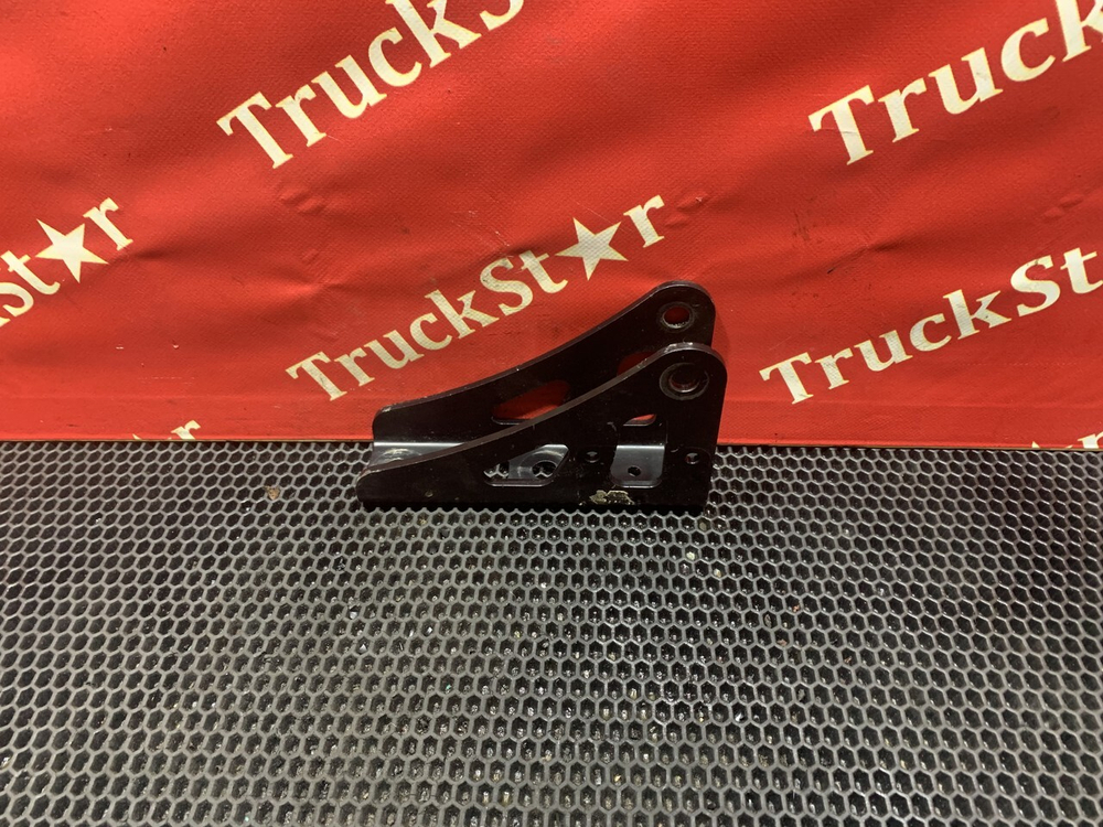 Кронштейн амортизатора кабины 2023г