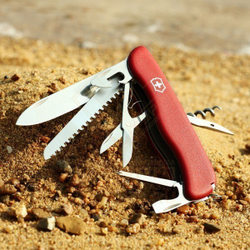 Нож многофункциональный Victorinox Outrider 111 мм, Red