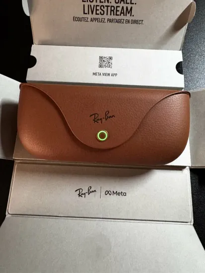 Экшн-очки с камерой Ray Ban WAYFARER Matte Black/Polar Gradient Graphite Size S53(черный мат/графитовый градиент) RW4008