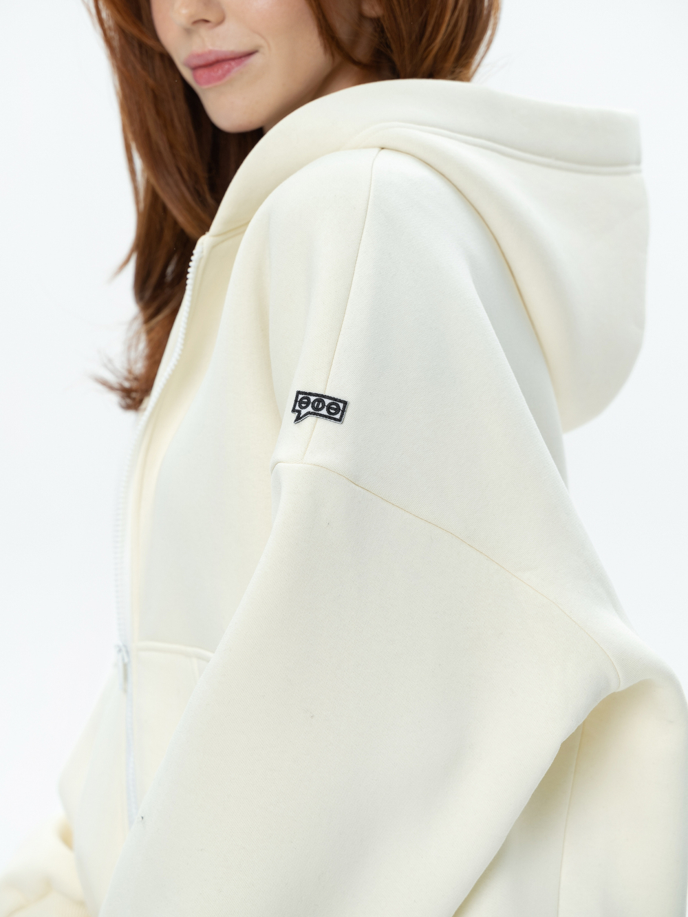 Толстовка oversize на молнии из футера