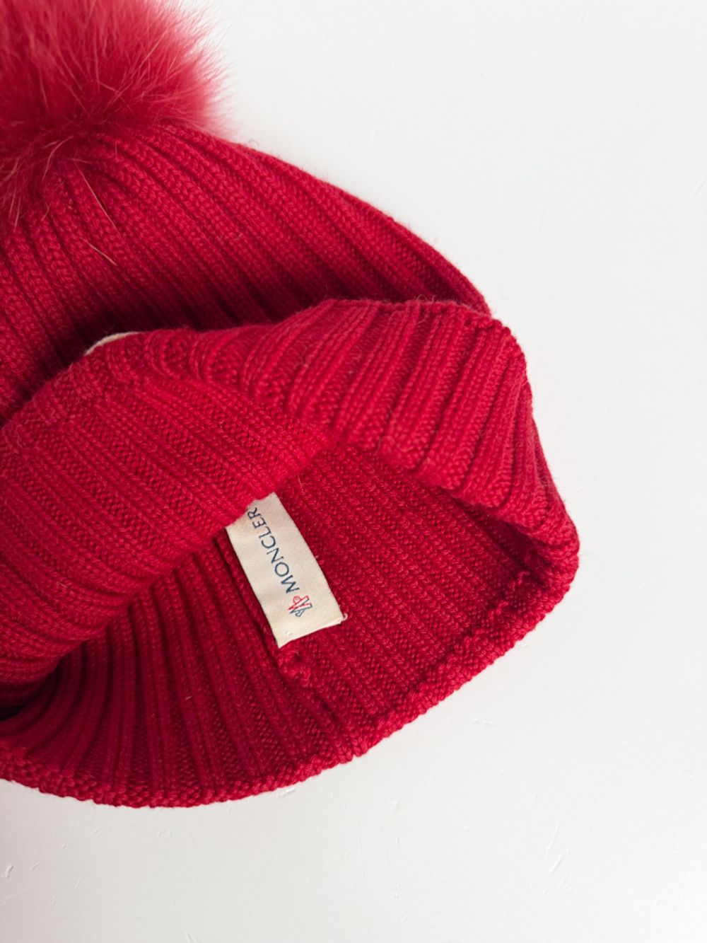 Шапка Moncler на 3-4 года