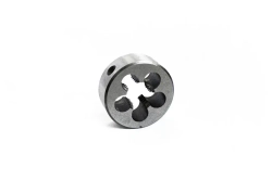 Плашка M16x2.0, в пластиковом футляре RockForce##Rock FORCE RF-DIE16x2