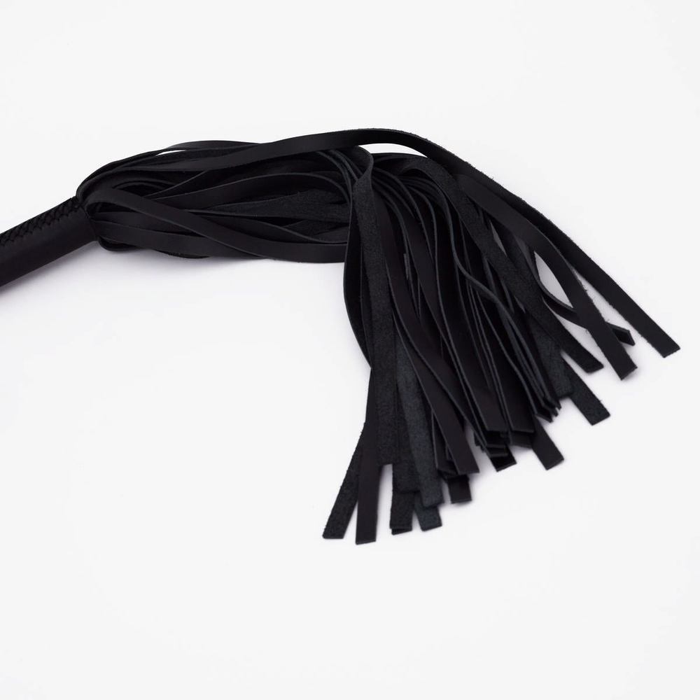 Черный кожаный флоггер - 45 см.