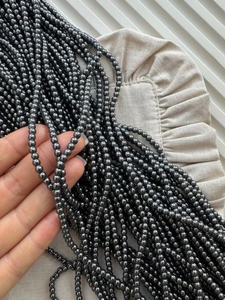 Нить бусин из гематита 4мм