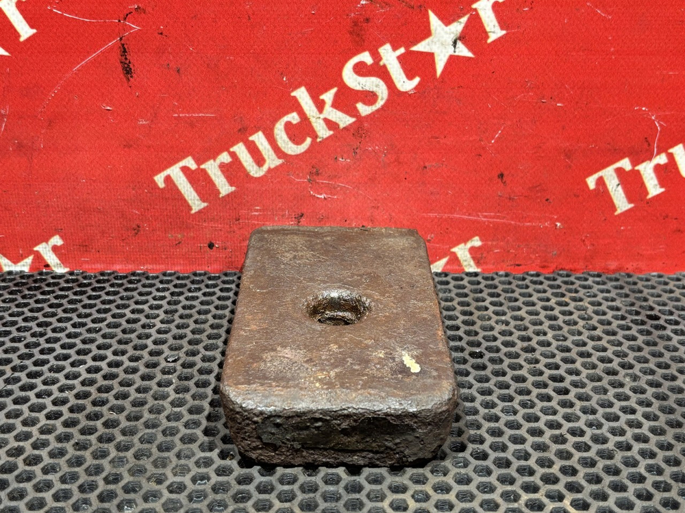 Проставка стремянки рессоры