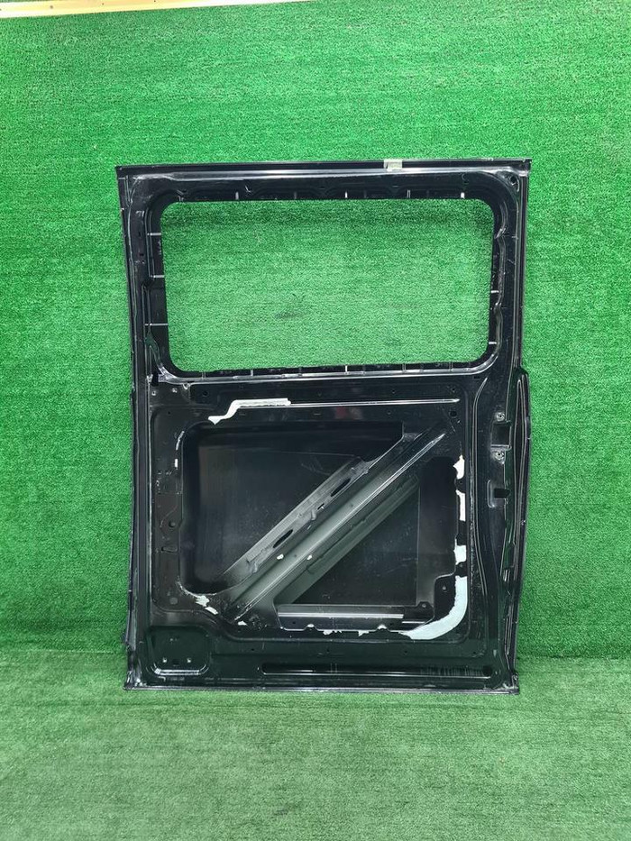 Дверь сдвижная правая Mercedes V w447 (2014-н.в.)