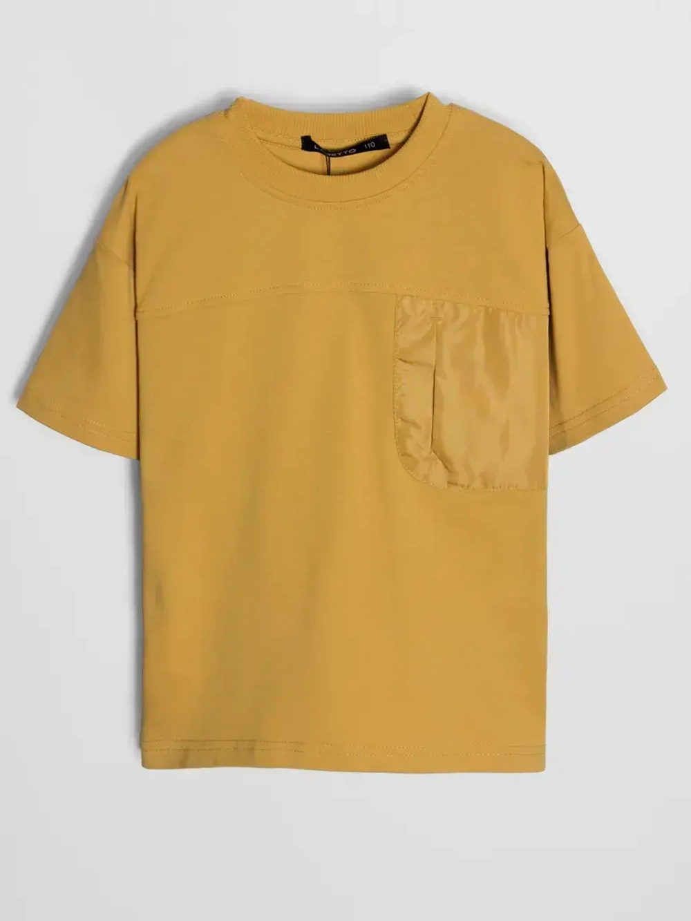 Футболка горчичного цвета для мальчика