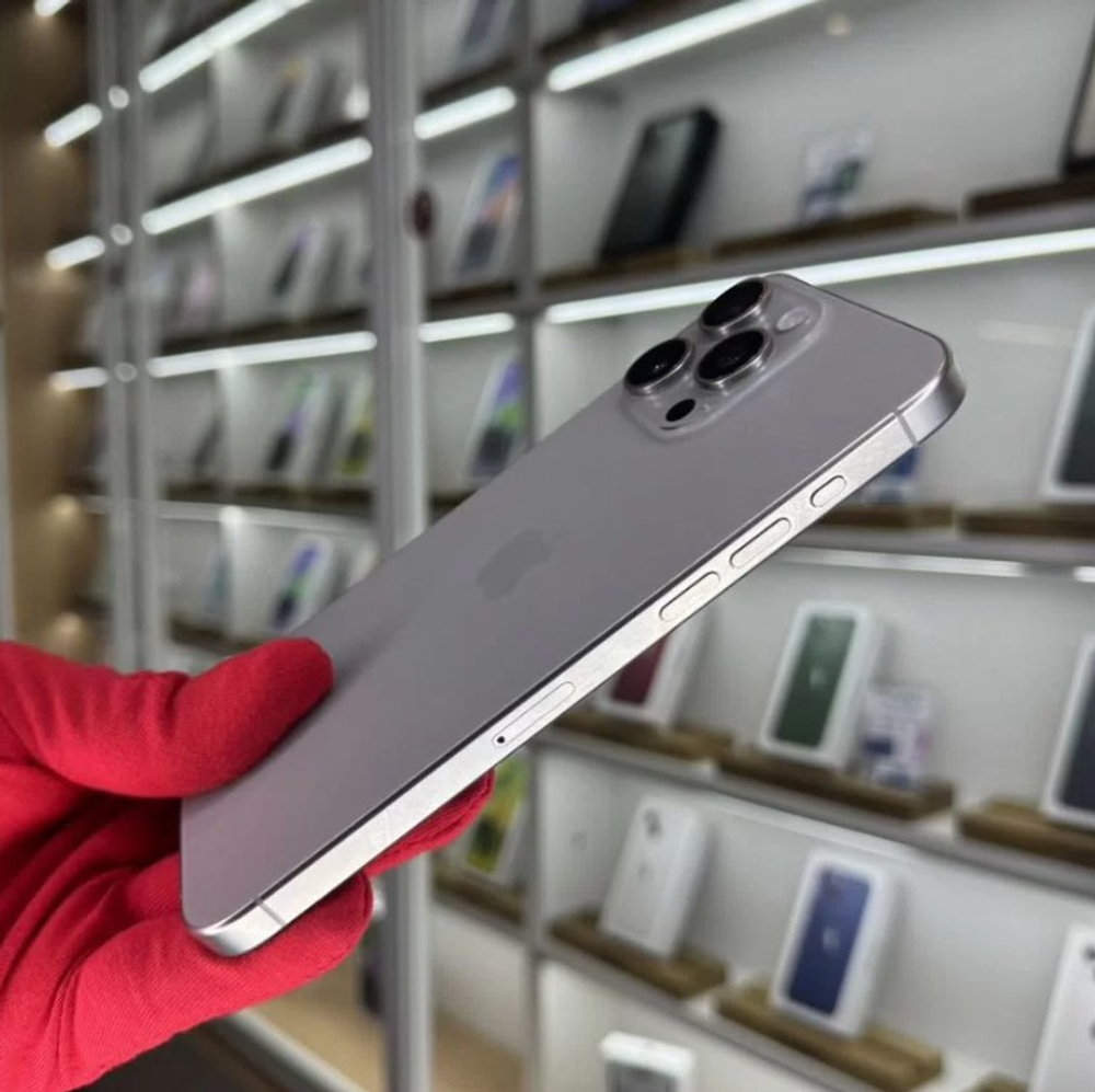 iPhone 15 Pro Max, 256 ГБ б/у