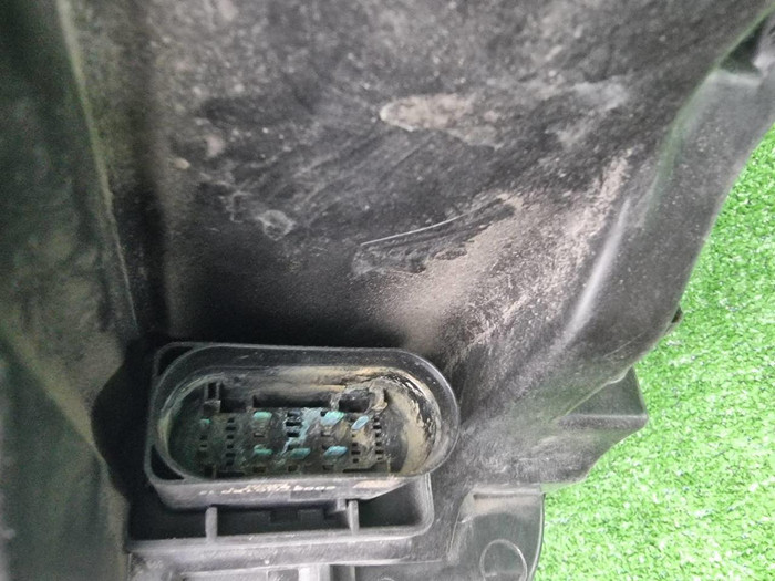 Фара правая Audi Q5 2 80A (2017-2020) LED