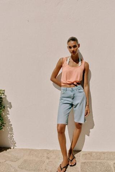 ZARA ДЖИНСОВЫЕ ШОРТЫ Z1975 СО СРЕДНЕЙ ПОСАДКОЙ, ВЫЦВЕТШИЙ СИНИЙ
