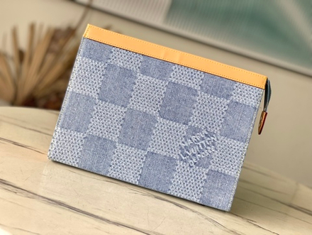 Louis Vuitton Pochette Voyage MM