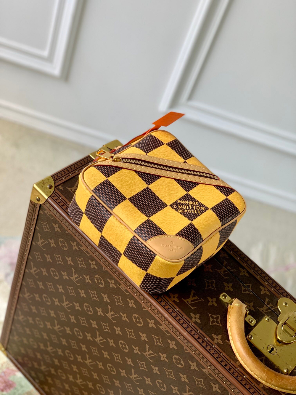 Louis Vuitton Chess Messenger