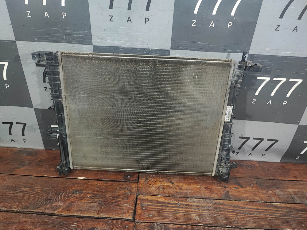 Радиатор Logan 2, Sandero 2, Duster, Vesta Б/У Оригинал 214105731R