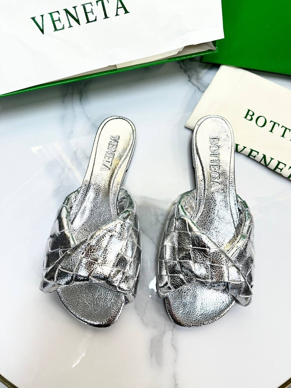 Шлепанцы Bottega Veneta