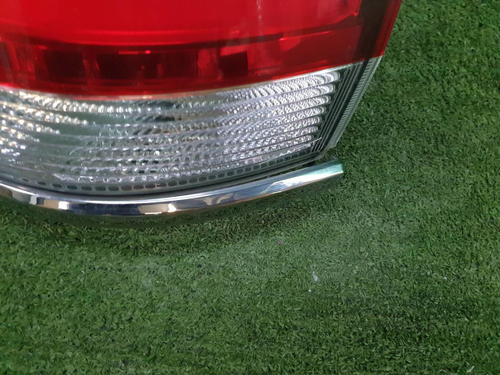 Фонарь левый внешний Toyota Land Cruiser 200 (2015-2021)