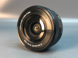 Sony E 16-50mm 3.5-5.6 PZ OSS