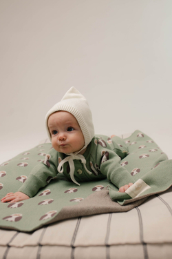 Чепчик вязанный экрю