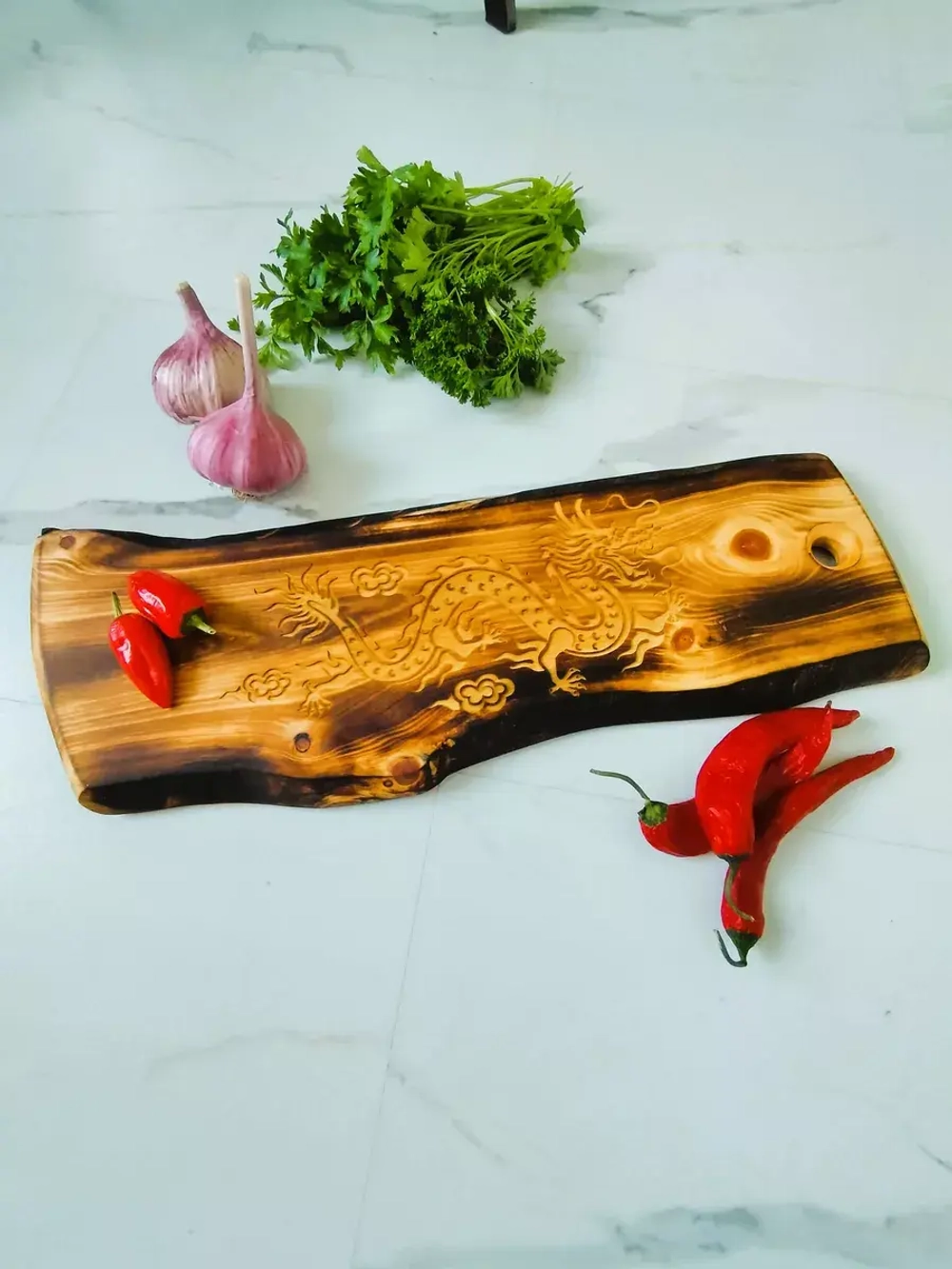 Доска разделочная деревянная из Кедра. "Дракон"
