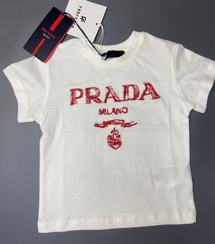 Футболка Prada