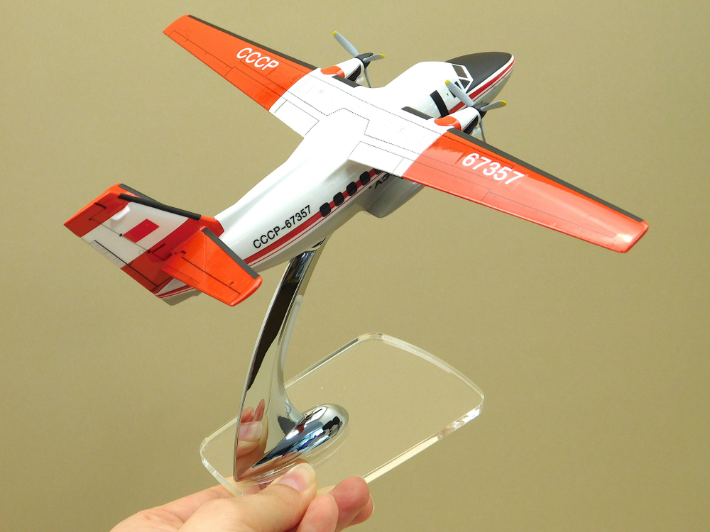 Модель самолета Л-410УВП (М1:72, Аэрофлот СССР-67357)