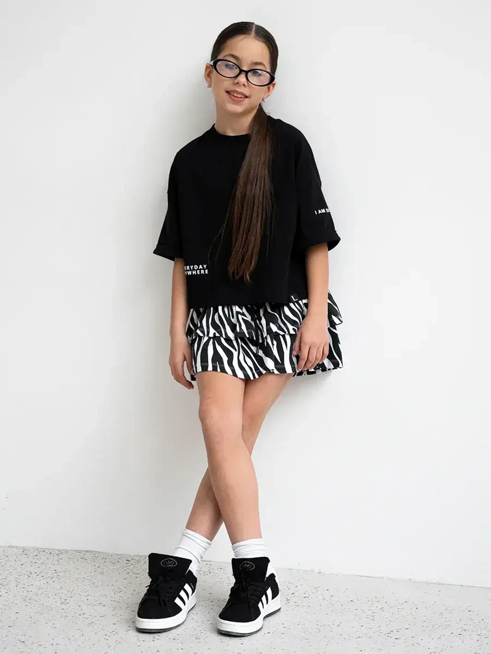 Костюм для девочки с юбкой-шорты на весну