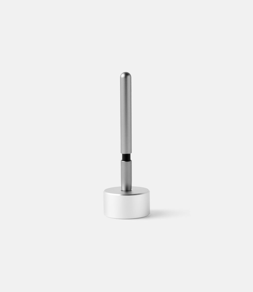 Stilform Base Silver — подставка для ручки