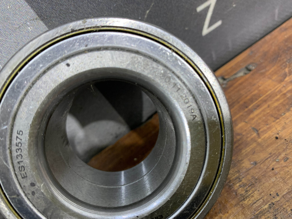 Подшипник передней ступицы Kia Rio 3 (QB) Новый ES133575