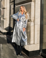 Женский кожаный плащ серебро